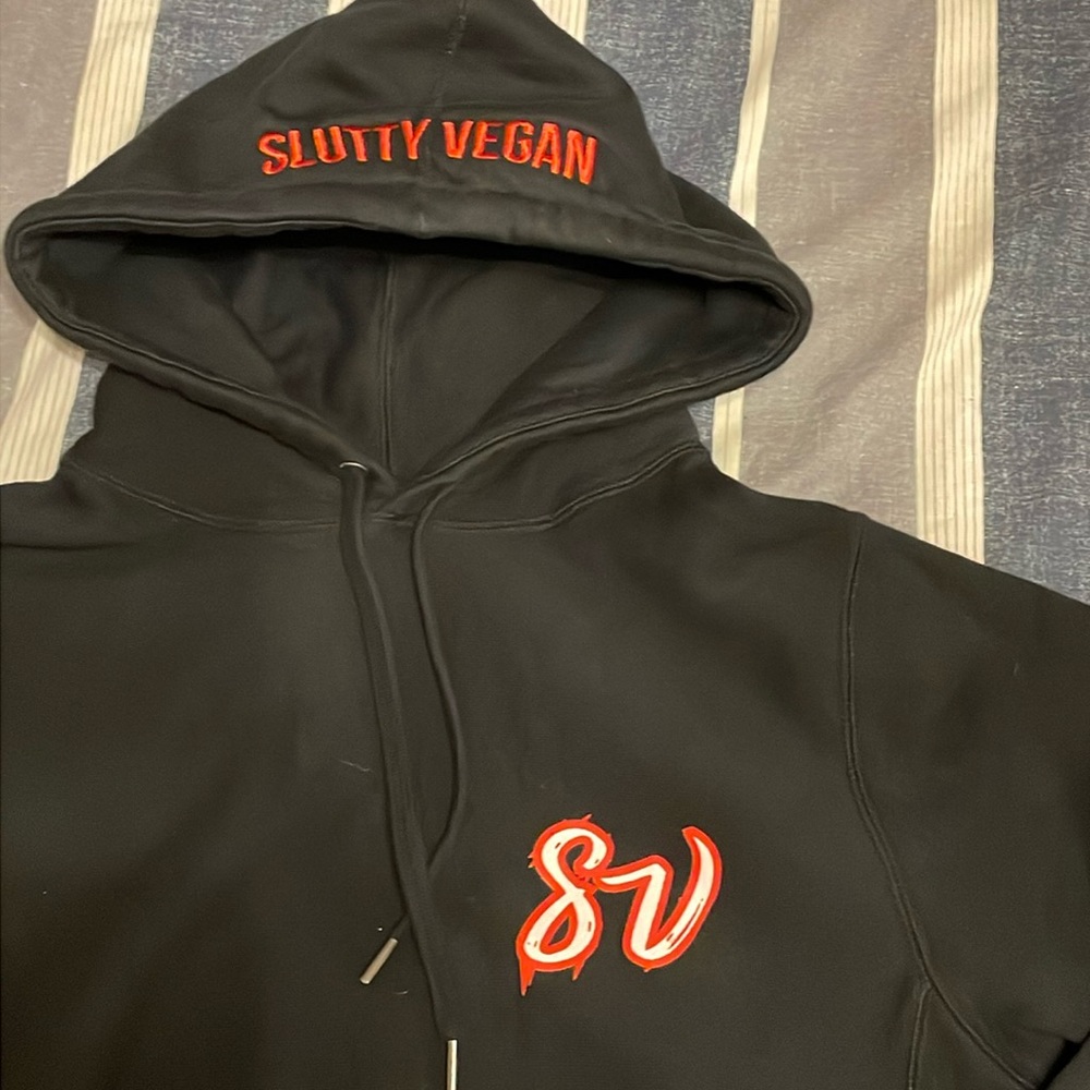 SLUTTY VEGAN S HOODIE